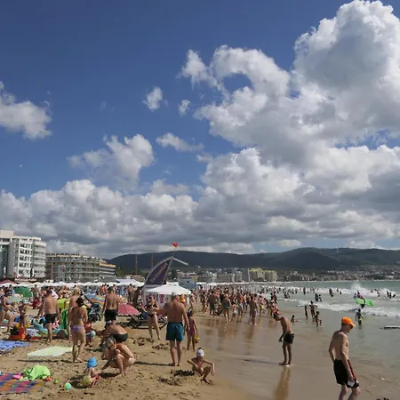 公寓式酒店 In Sunny Beach, Complex Sun Village, 80 Qm, 2 Bedrooms & Living Near To The Beach, Swimming Pool, Garden *