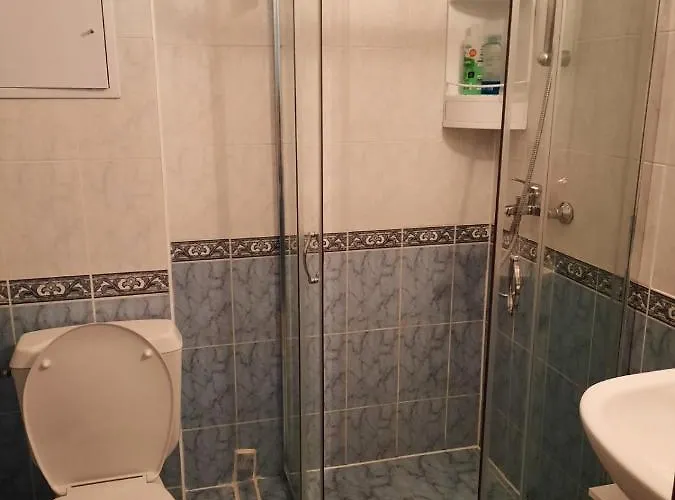 Sun Village Retreat: Spacious With Pool Access *